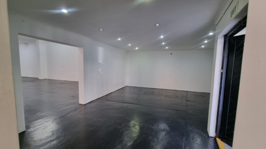To Let Commercial Property for Rent in Woodstock Western Cape